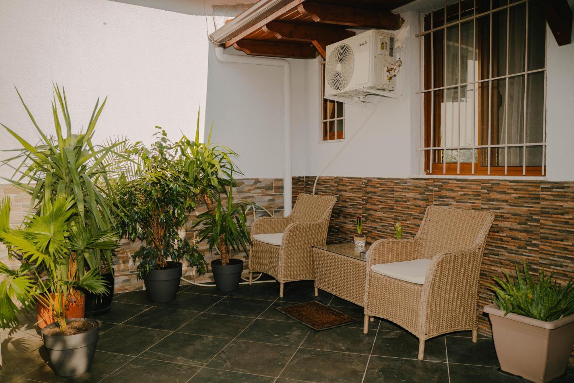Peaceful Villa In New Bazaar Тирана Экстерьер фото