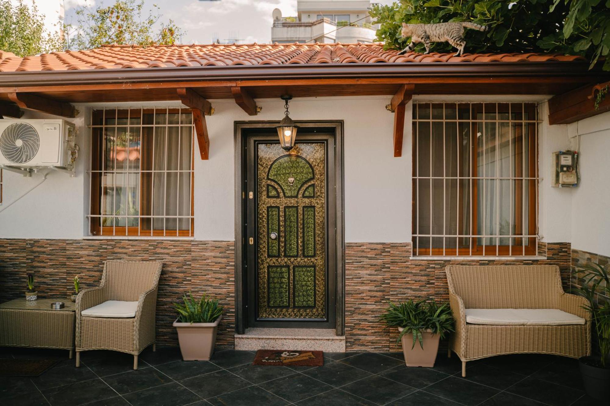 Peaceful Villa In New Bazaar Тирана Экстерьер фото